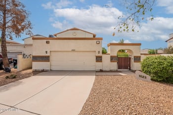 1023 Escuda Dr, Phoenix, AZ 85024