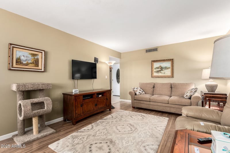 10230 106th Dr, Sun City, AZ 85351