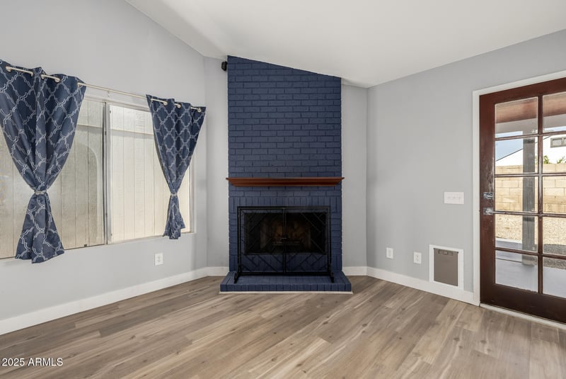 10230 Campbell Ave, Phoenix, AZ 85037