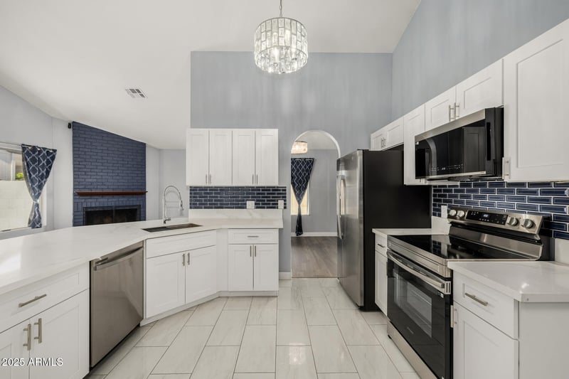 10230 Campbell Ave, Phoenix, AZ 85037