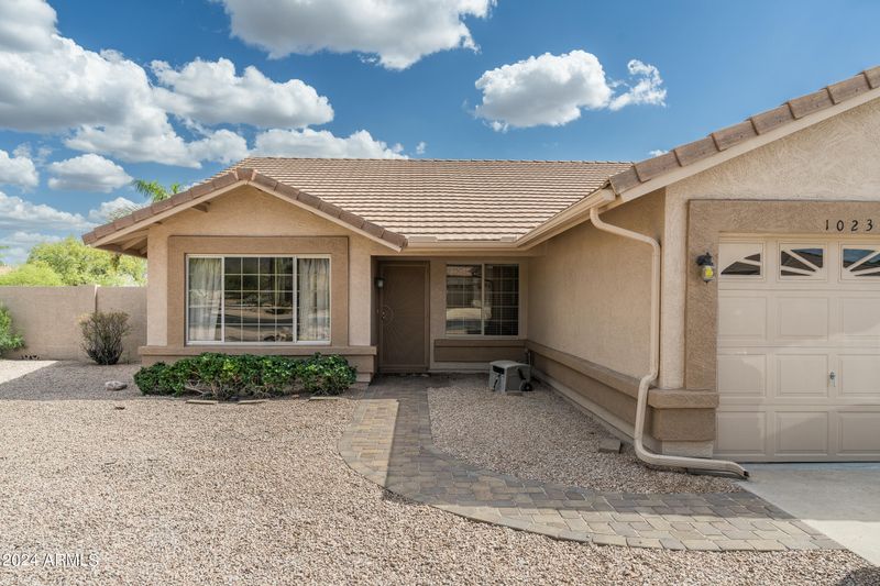 10231 E Daybreak Pl, Gold Canyon, AZ 85118