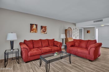 10232 W Sutters Gold Ln, Sun City, AZ 85351