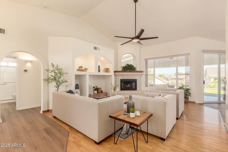 10233 Demaret Dr, Fountain Hills, AZ 85268