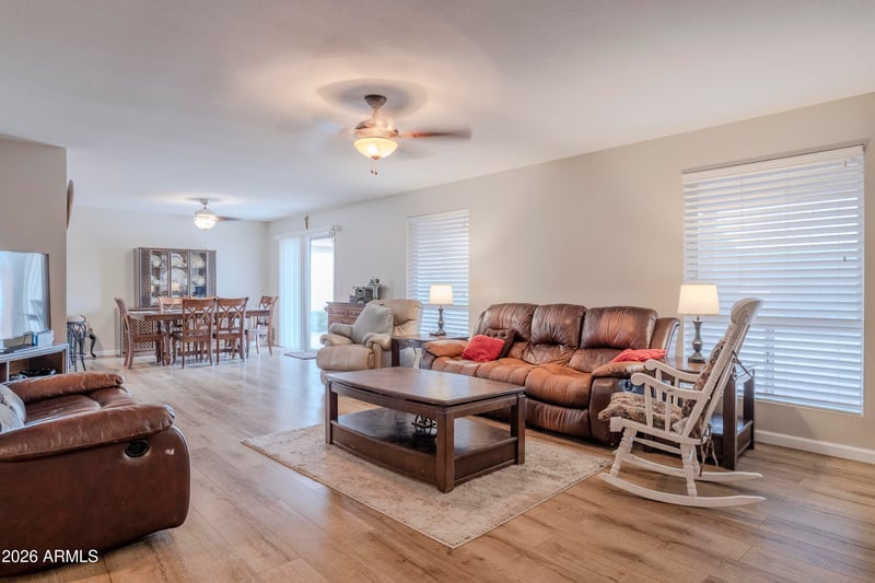 10233 Navajo Pl, Sun Lakes, AZ 85248