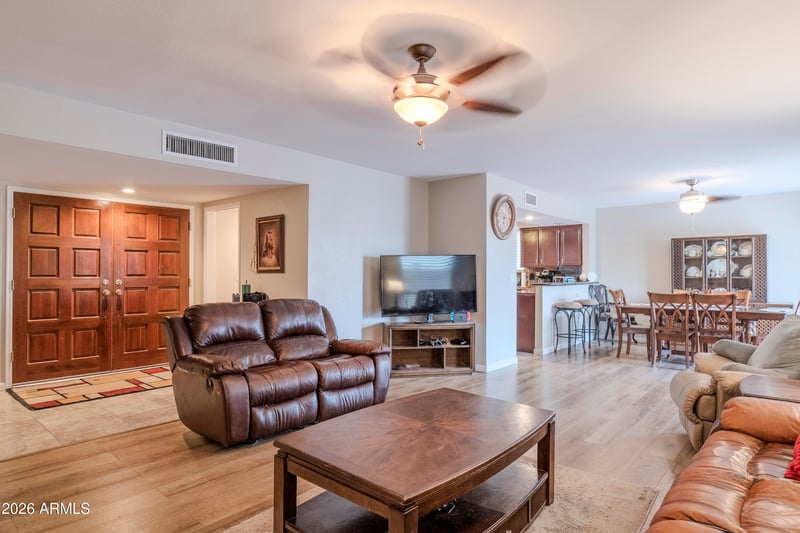10233 Navajo Pl, Sun Lakes, AZ 85248
