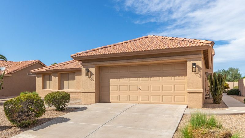 10234 E Champagne Dr, Sun Lakes, AZ 85248
