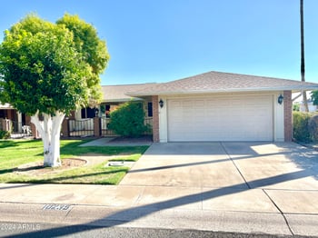 10235 108th Dr, Sun City, AZ 85351