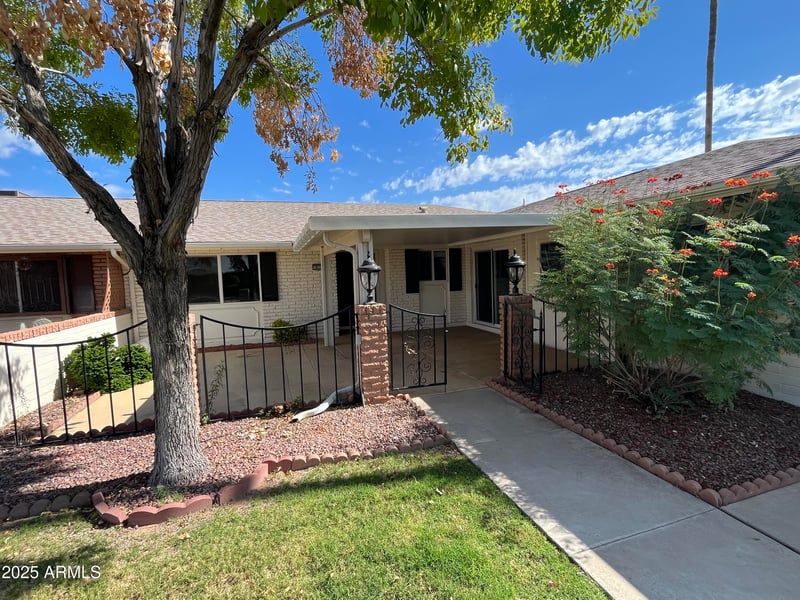 10235 108th Dr, Sun City, AZ 85351