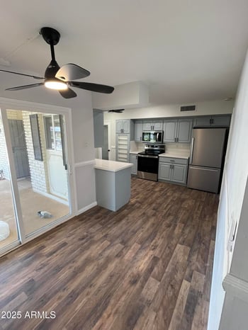 10235 108th Dr, Sun City, AZ 85351