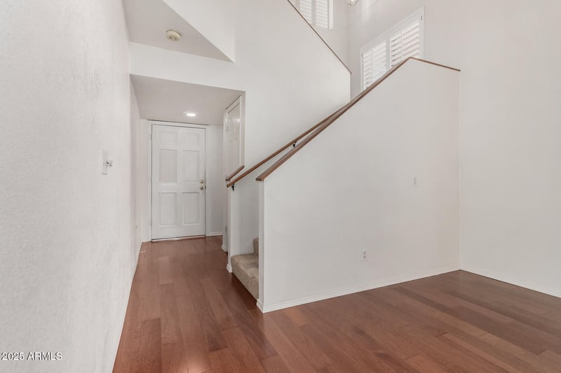 10235 31st St #6, Phoenix, AZ 85028