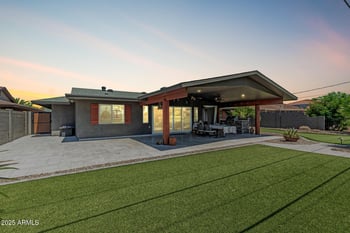 10235 Desert Hills Dr, Sun City, AZ 85351