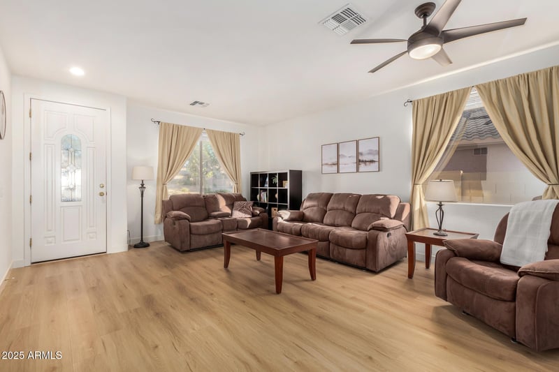 10236 182nd Ave, Goodyear, AZ 85338