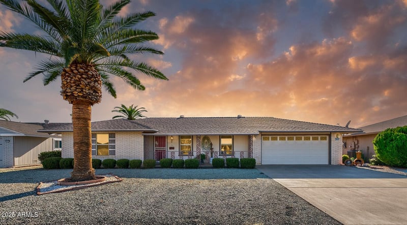 10237 Burns Dr, Sun City, AZ 85351