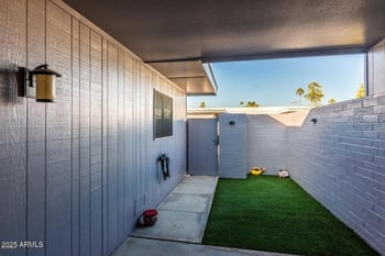 10238 Campana Dr, Sun City, AZ 85351