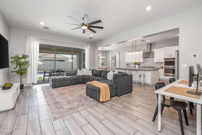 10238 E Ampere Ave, Mesa, AZ 85212