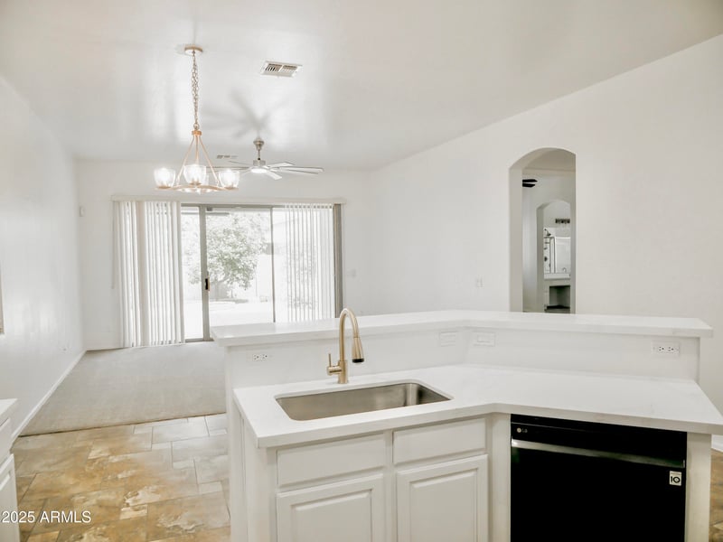 1024 Ayrshire Trl, San Tan Valley, AZ 85143