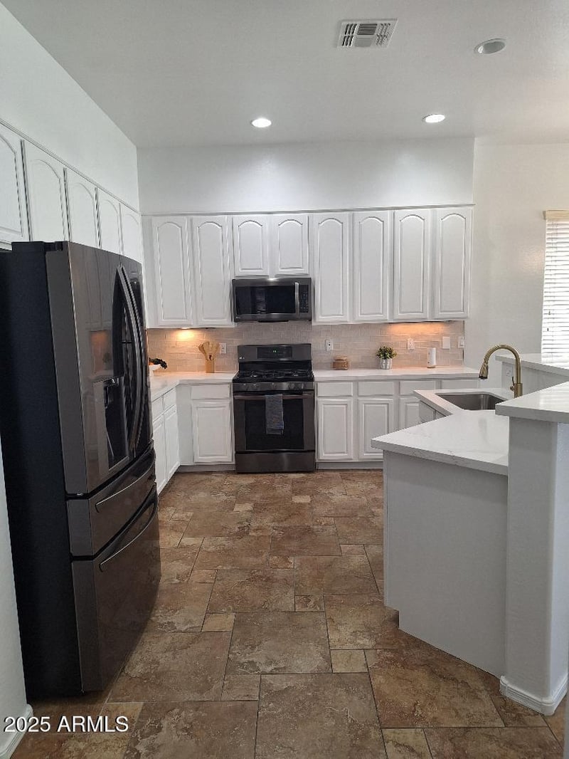 1024 Ayrshire Trl, San Tan Valley, AZ 85143