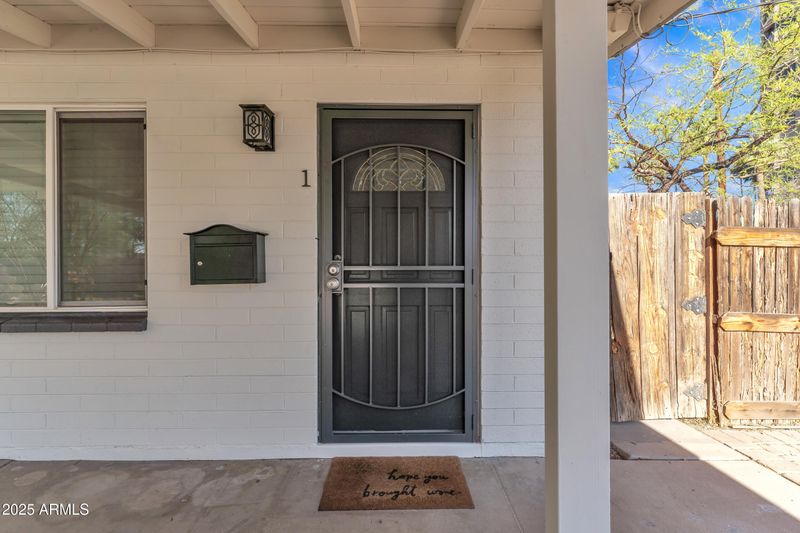 1024 E Mitchell Dr, Phoenix, AZ 85014