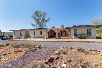 1024 E Saddle Mountain Rd, Phoenix, AZ 85086
