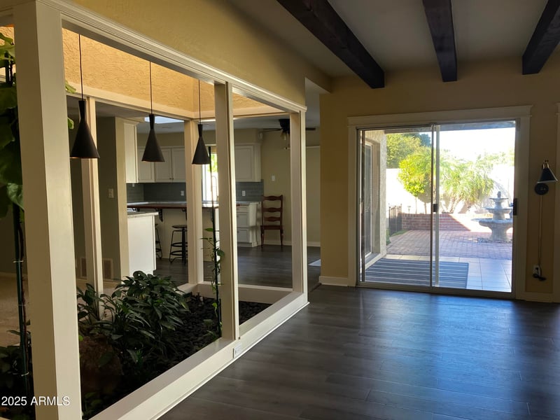 1024 Solar Dr, Phoenix, AZ 85021