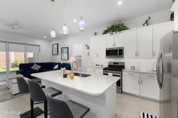 10240 W Lone Cactus Dr, Peoria, AZ 85382