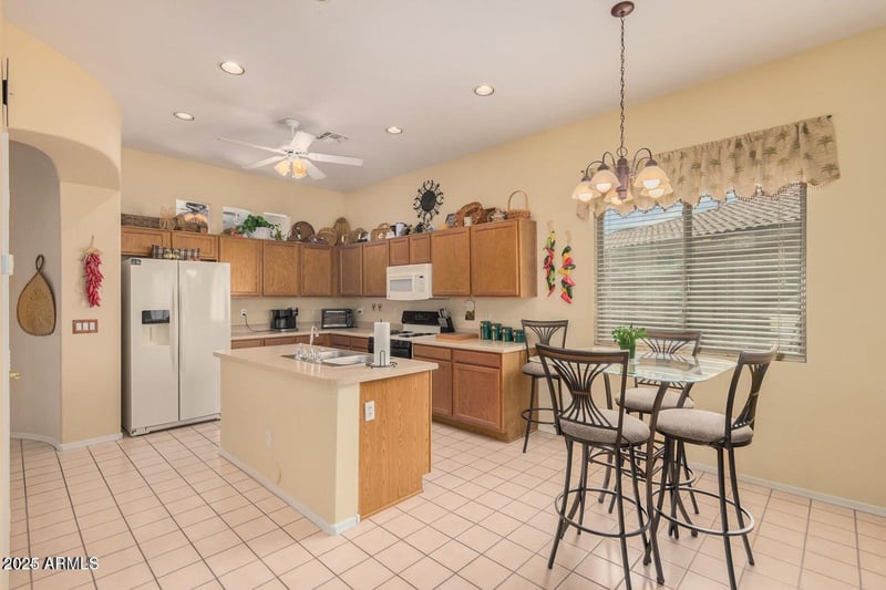10242 185th Ave, Goodyear, AZ 85338