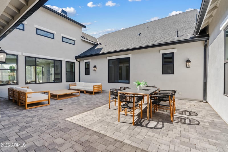 10242 58th St, Paradise Valley, AZ 85253