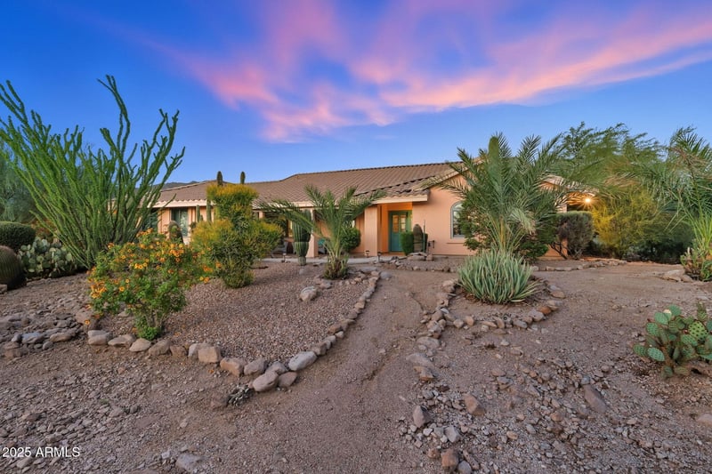 10242 Open Sky Dr, Gold Canyon, AZ 85118