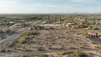 10243 S 27th Ave #1, Laveen, AZ 85339