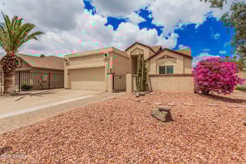 10244 65th Ln, Glendale, AZ 85302
