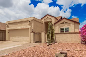 10244 65th Ln, Glendale, AZ 85302
