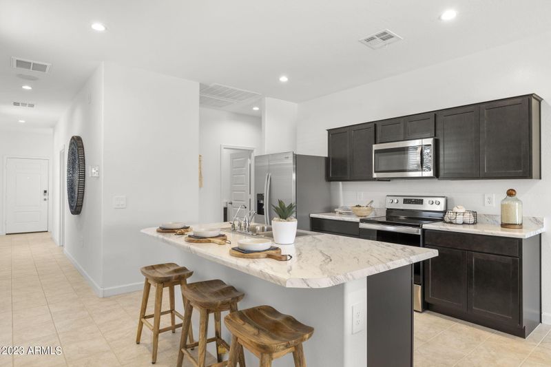 10245 S Saguaro Dr, Apache Junction, AZ 85120