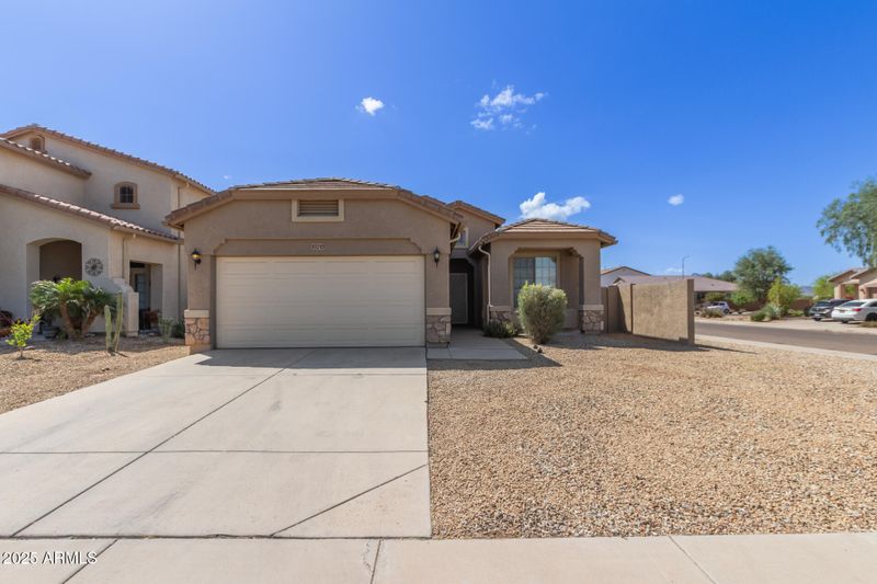 10245 W Parkway Dr, Tolleson, AZ 85353