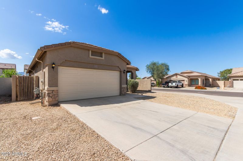 10245 W Parkway Dr, Tolleson, AZ 85353