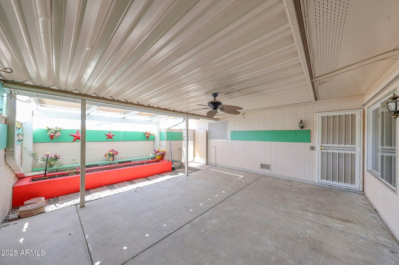 10246 Palmeras Dr, Sun City, AZ 85373