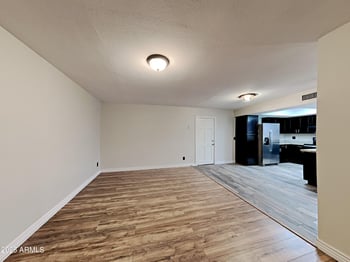 10248 Medlock Dr, Glendale, AZ 85307