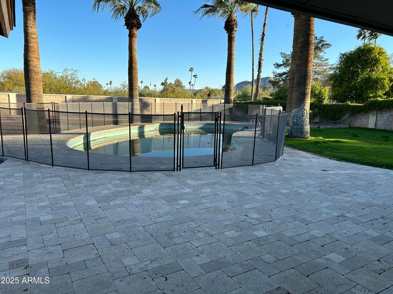 10249 58th Pl, Paradise Valley, AZ 85253
