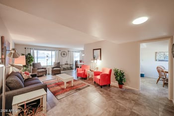 10249 Gulf Hills Dr, Sun City, AZ 85351