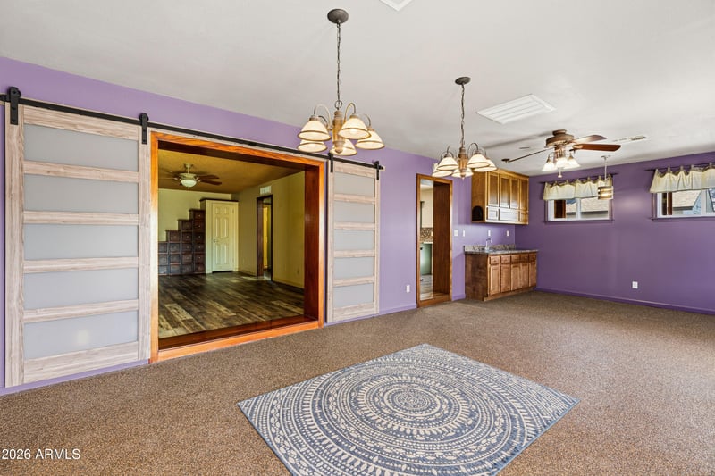 1025 E Cheryl Dr, Phoenix, AZ 85020