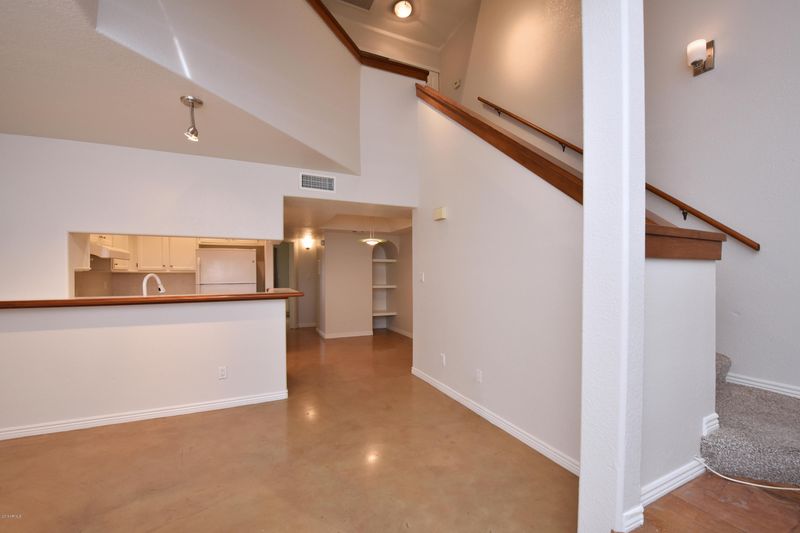 1025 E Highland Ave #22, Phoenix, AZ 85014