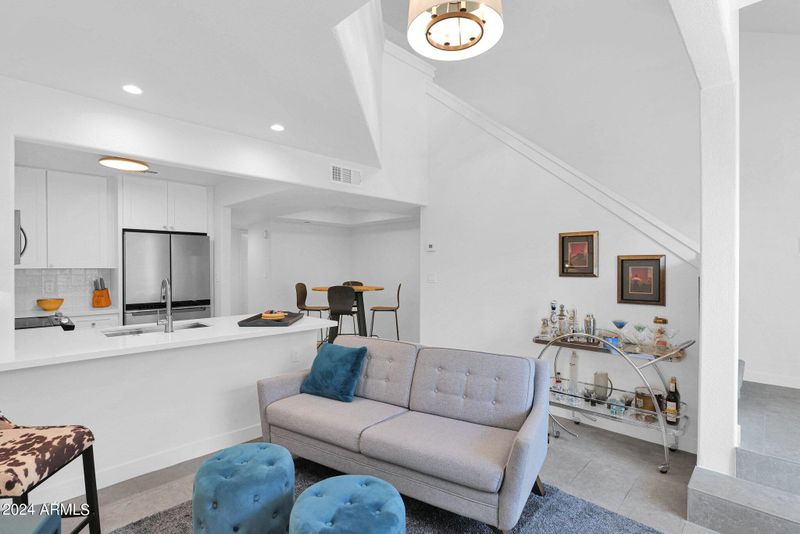 1025 E Highland Ave #7, Phoenix, AZ 85014