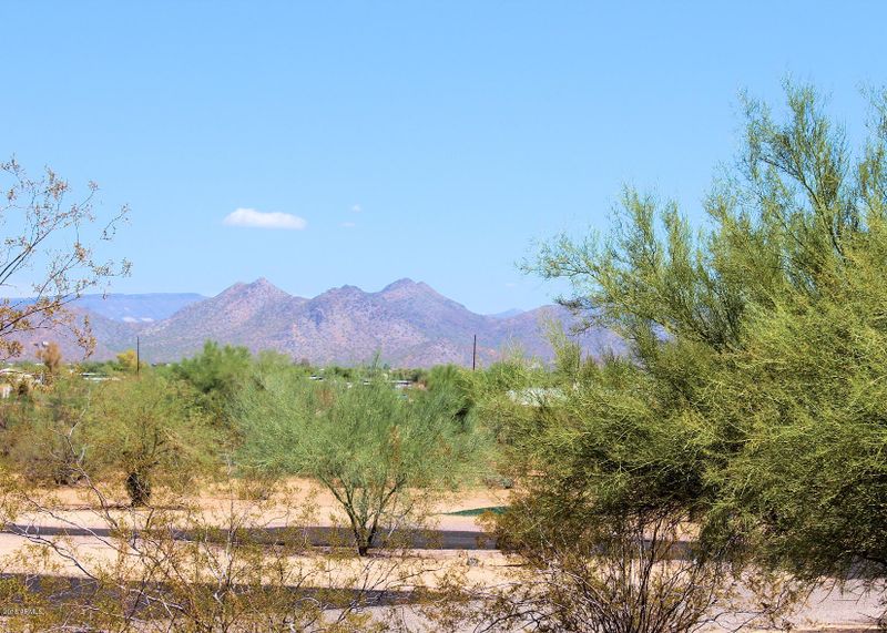 1025 E Tumbleweed Dr, Phoenix, AZ 85085