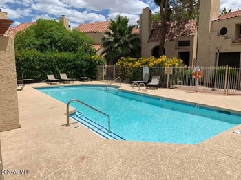 1025 Highland Ave #32, Phoenix, AZ 85014