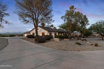 1025 Los Altos Dr, Wickenburg, AZ 85390