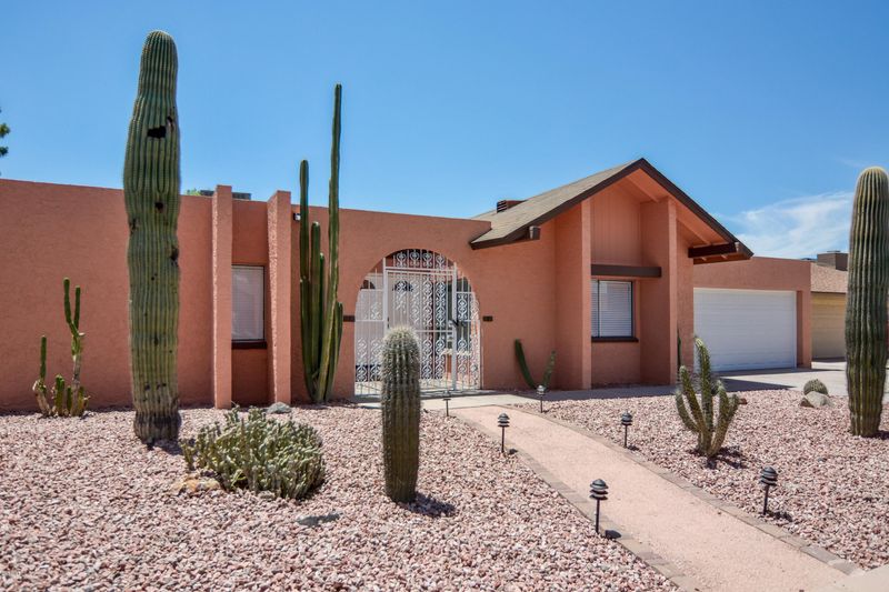 1025 W Isleta Ave, Mesa, AZ 85210