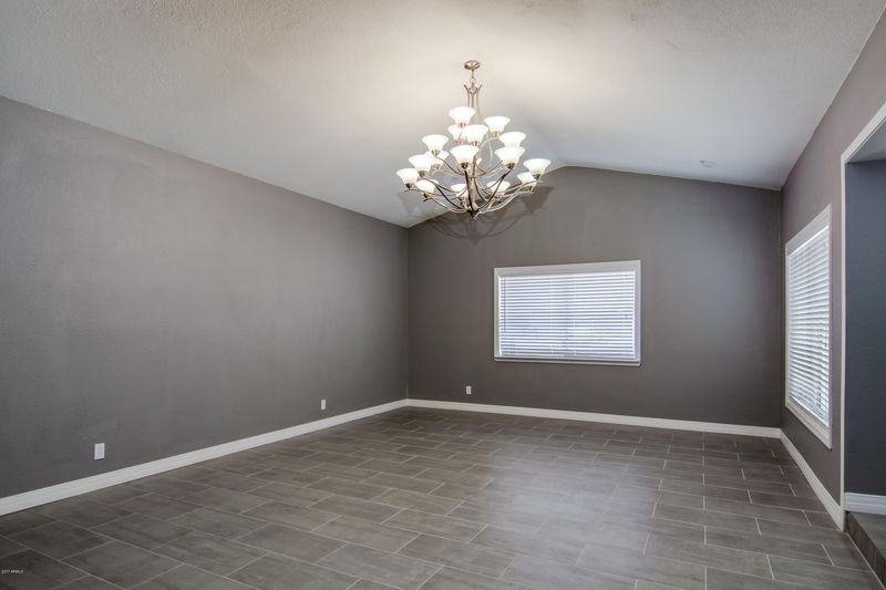 1025 W Isleta Ave, Mesa, AZ 85210