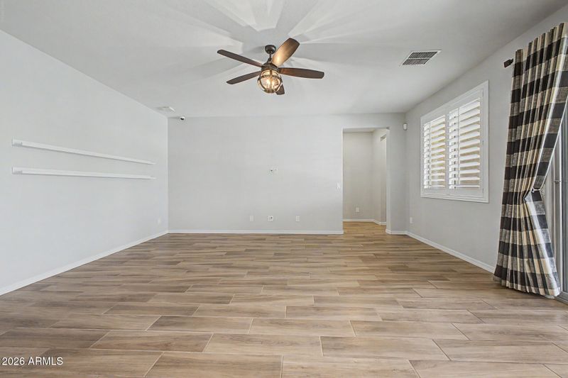 10250 E Thistle Ave, Mesa, AZ 85212