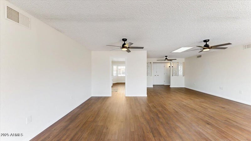 10251 Twin Oaks Dr, Sun City, AZ 85351