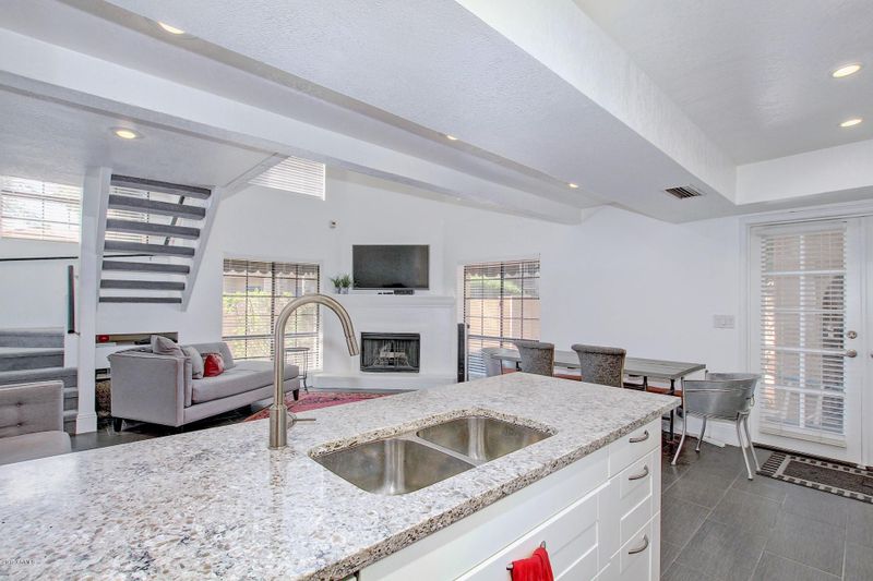 10253 N 12th Pl #2, Phoenix, AZ 85020
