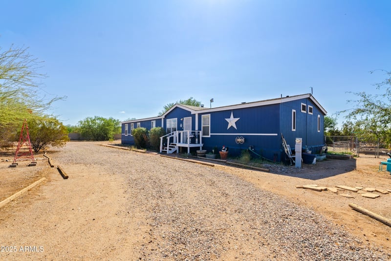 10255 Kristen Ln, San Tan Valley, AZ 85143